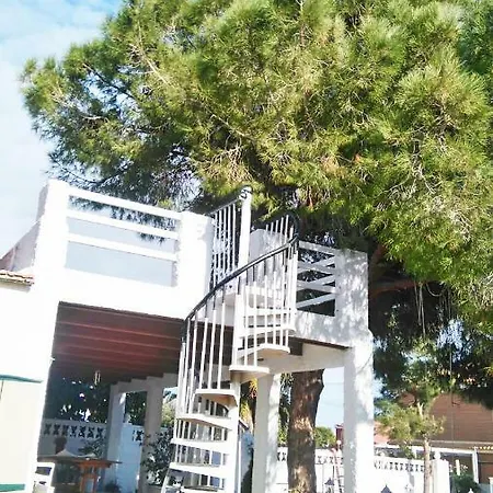 Montezenia Villa